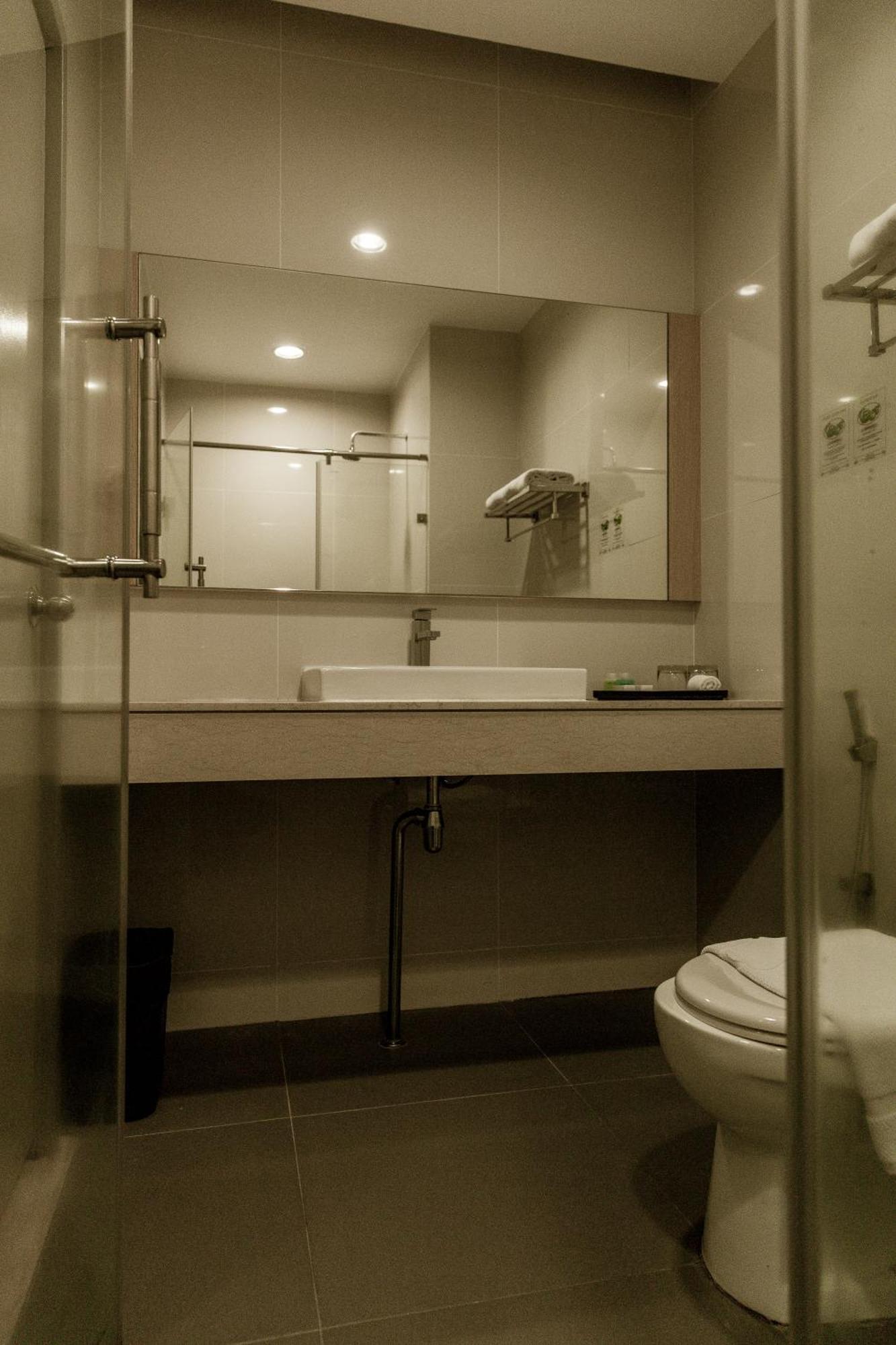 Hotel N°5 Кота Кинабалу Екстериор снимка