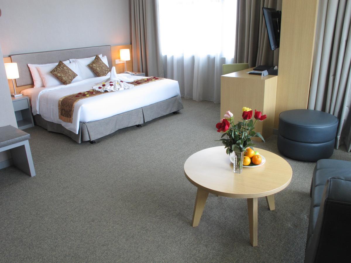 Hotel N°5 Кота Кинабалу Екстериор снимка