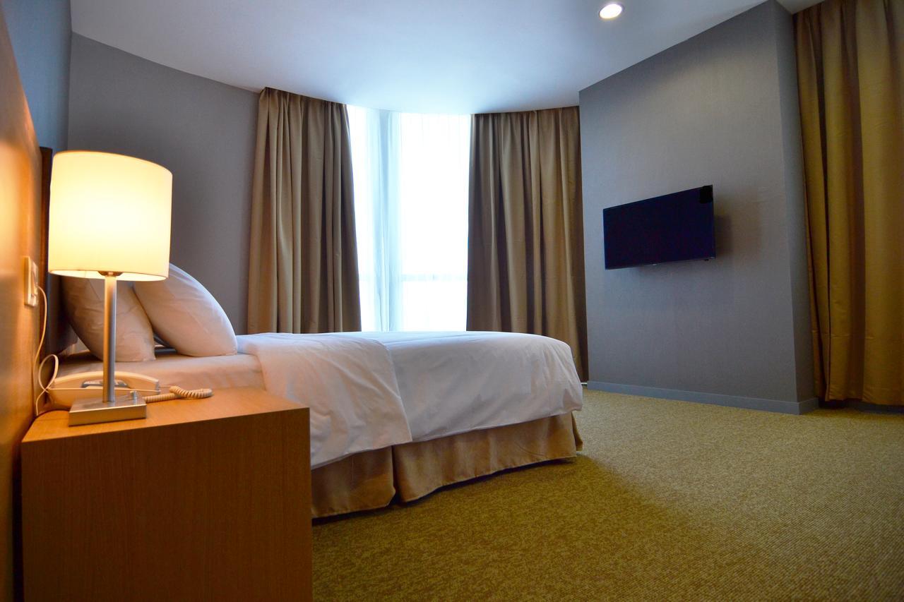 Hotel N°5 Кота Кинабалу Екстериор снимка
